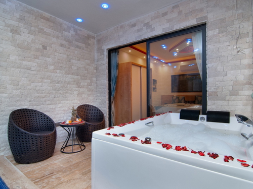  gece  -  Kasım
  | Kalkan Akbel Muhafazakar Villa (4 Kişilik, Doğa İçinde, Isıtmalı Havuz Seçenekli)